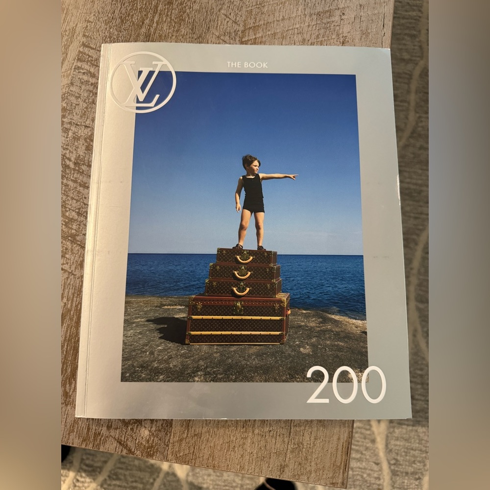 Louis Vuitton Coffee Table Book 200